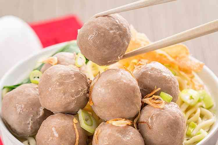 Apapun Merek Dagangnya, Bakso Favorit Itu Harus Ada...