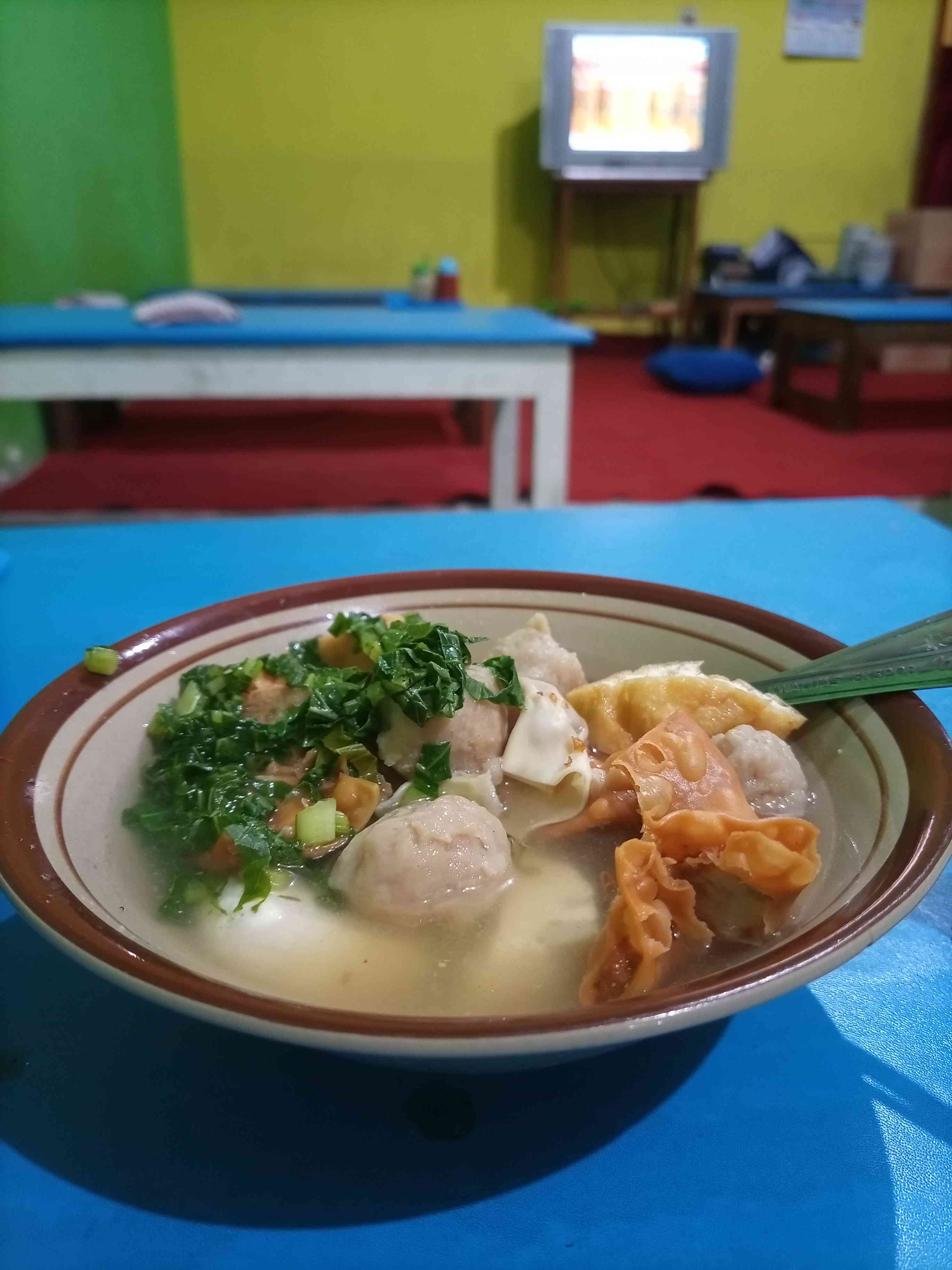 Bakso Kenangan, Warung Pak Ghufron Pemersatu Masa Depan