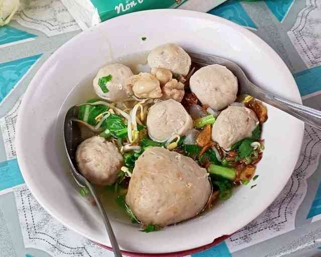 Begini Cara Menikmati Bakso agar Mengenyangkan dan Menyenangkan