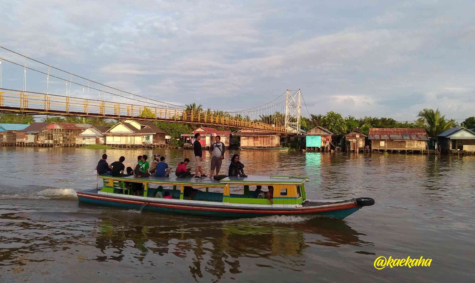 Topofilia, Simpul-simpul Pengikat Batin dari Kampung Halaman