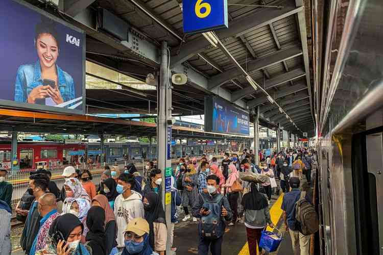 Pada Akhirnya, Kampung Kembali Sepi