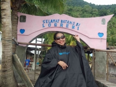 Losreni: Kampung Layeni Pulau Vulkanik Teon