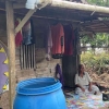 Kisah Nenek yang Hidup Lumpuh dengan Kemiskinan yang Mendera