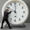 Tentang Waktu: Kita yang Mengendalikan Waktu atau Waktu yang Mengendalikan Kita?