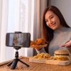 Mengungkap Standar Review Makanan bagi Food Vlogger: antara Jujur dan Menjatuhkan Usaha Kuliner