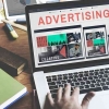 Pentingnya Iklan dalam Mendorong Kesuksesan Bisnis: Perbandingan Media Cetak dan Media Online
