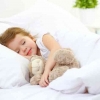 Anak Dua Tahun Tidur Sendiri, Gak Bahaya Tah?