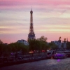 Kala Senja Luruh di Tepi Sungai Seine