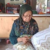 Melihat dari Dekat Pengrajin Batik Tulis di Pandak, Bantul