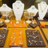 Emas sebagai Investasi: Kelebihan dan Risiko Perhiasan Emas yang Harus Diketahui