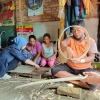 Melihat Lebih Dekat Keahlian Cak Mat: UMKM Anyaman Bambu dan Produksi Tempeh di Desa Jeru Turen