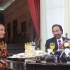 Jokowi Bertemu Surya Paloh, Cegah Upaya Pemakzulan?