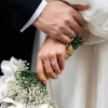Muda Bukan Berarti Terburu-buru: Mengatasi FOMO dalam Pernikahan