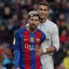 Ronaldo vs Messi: Memetik Keajaiban Sepak Bola dari Dua Ujung Dunia