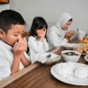Simak 7 Tips Melatih Anak Berpuasa Ramadan