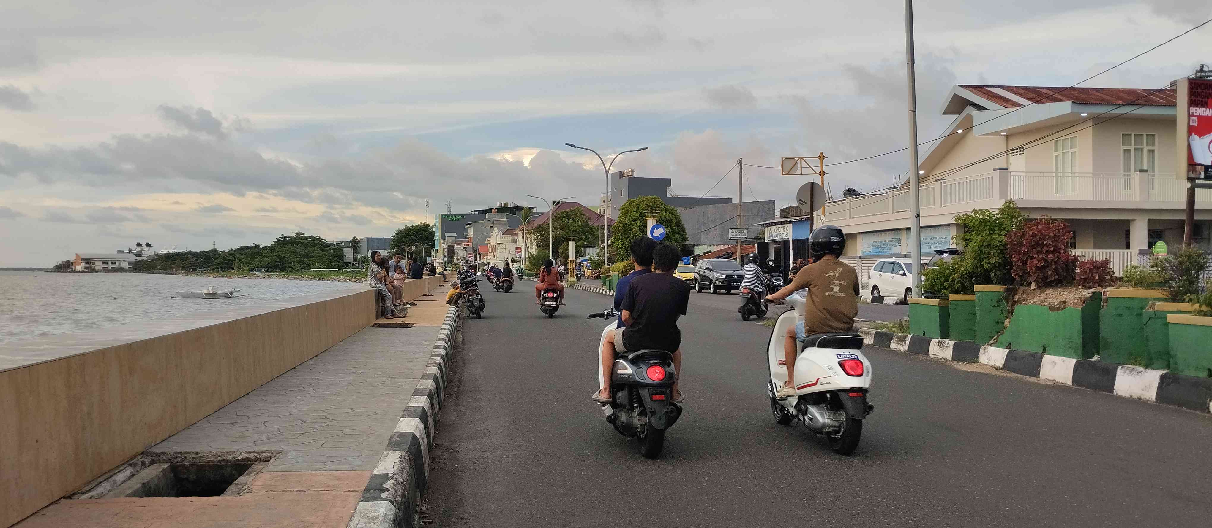 Buka Puasa di Ramadan Pertama