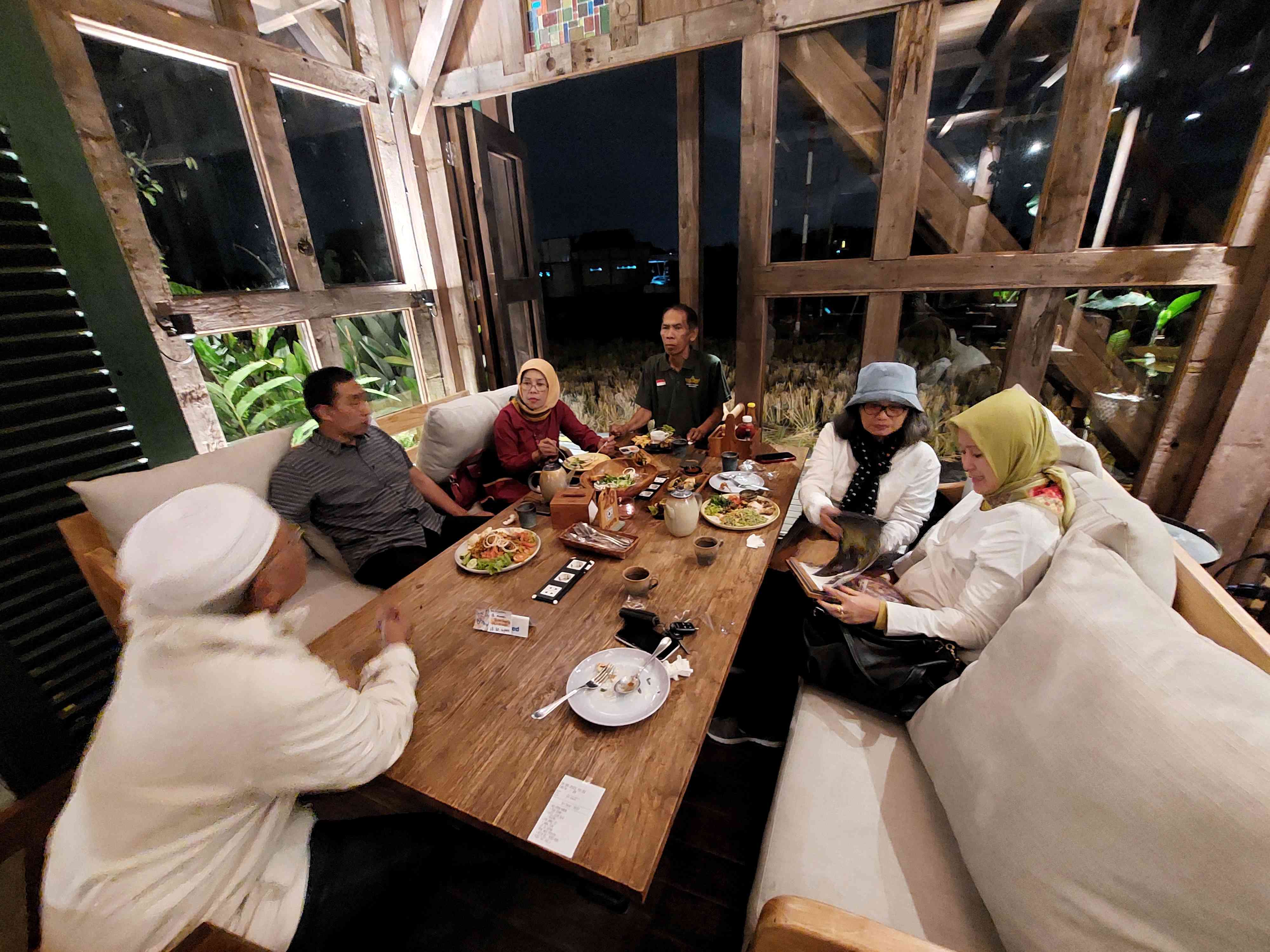 Buka Bersama, Memaknai Ramadan dalam Kebersamaan