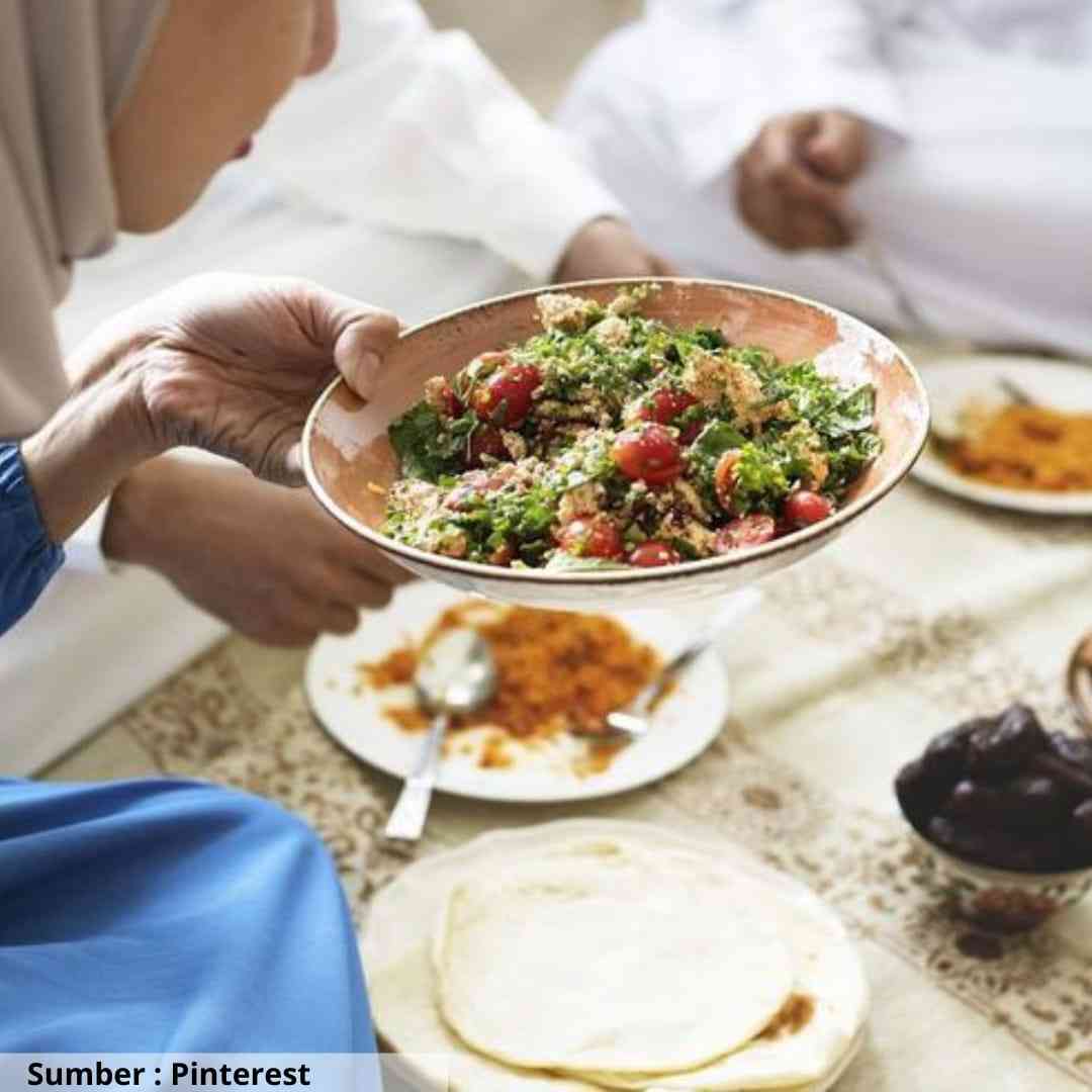 Mencicipi Masakan Saat Berpuasa, Emang Boleh?