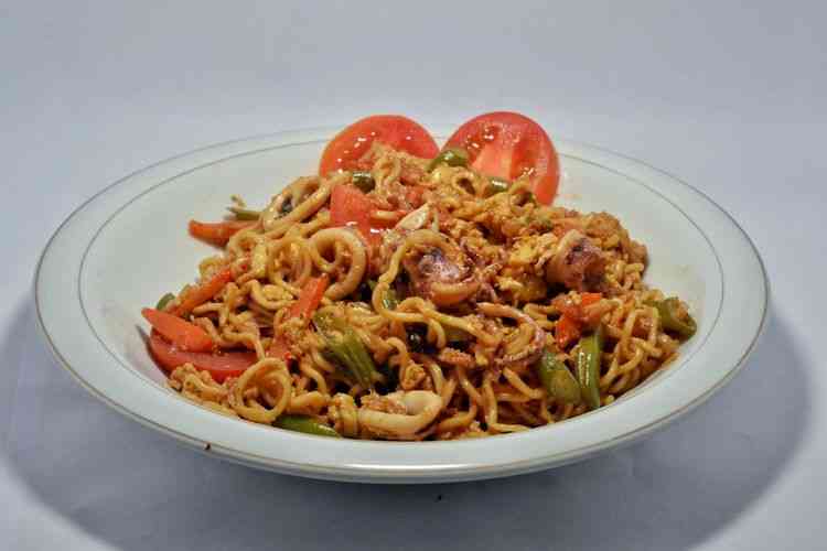 Mie Goreng Penggugah Rasa