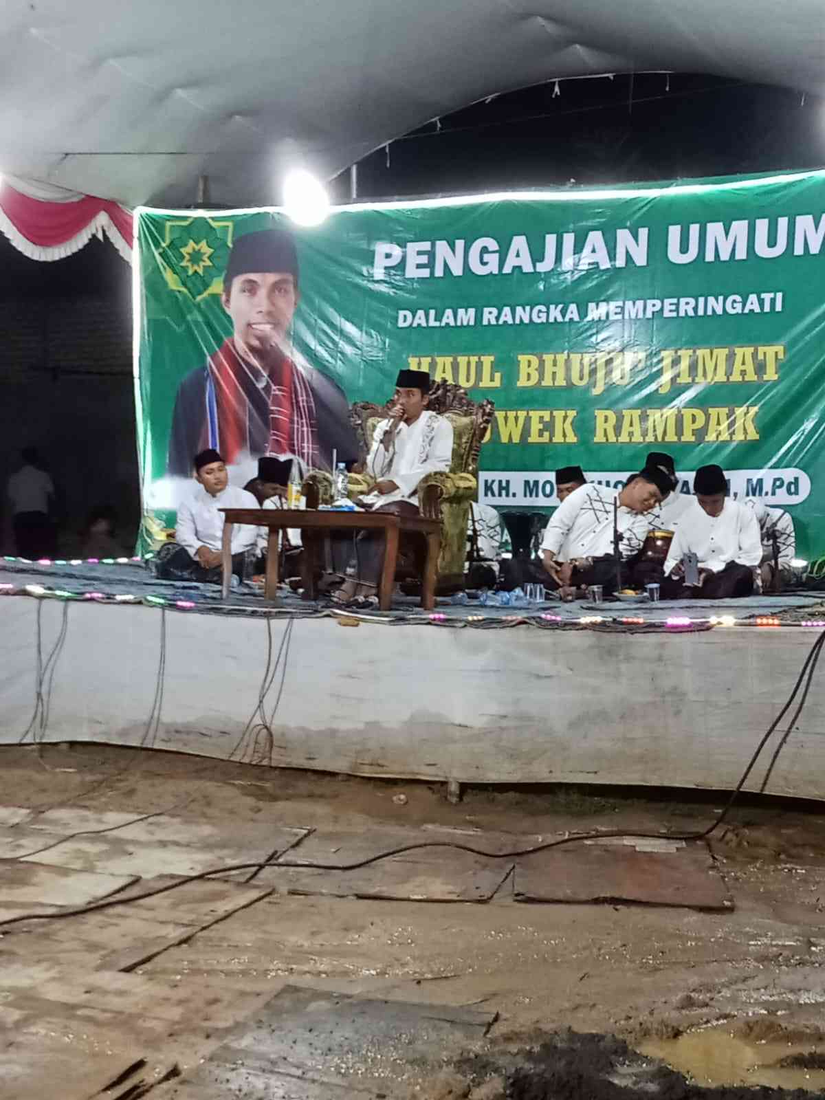 Pengajian Umum di Peringatan Haul Bhujuk Jimat