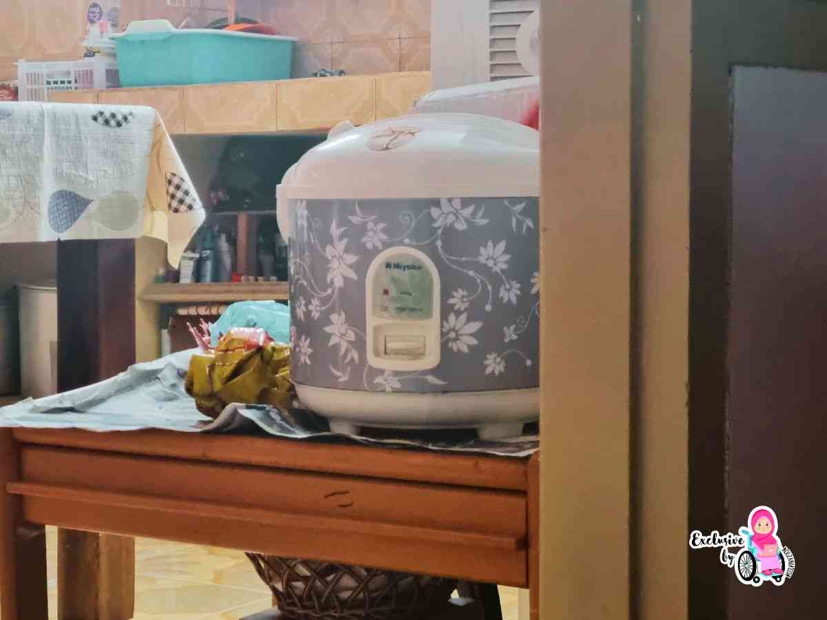 Rice Cooker, Penyelamat Keuangan Anak Rantau di Bulan Ramadan