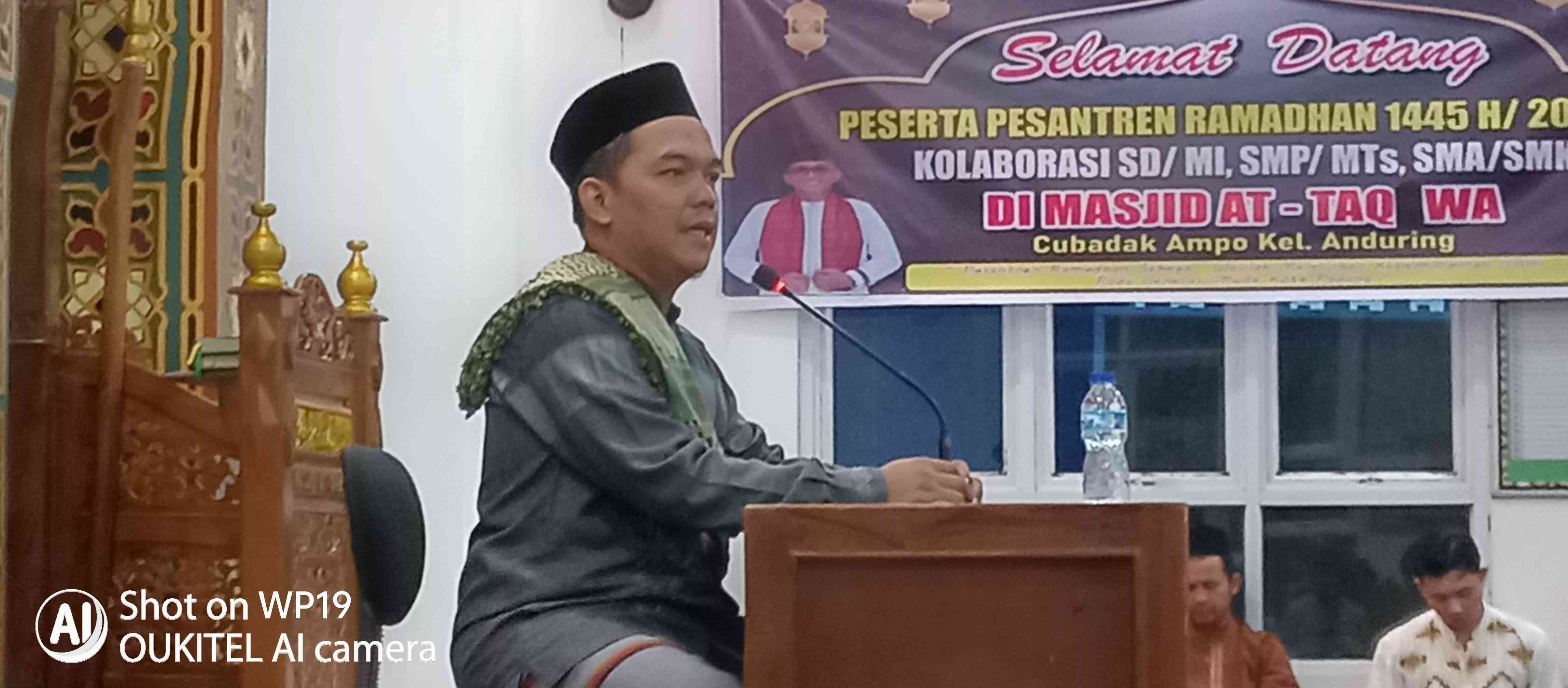 Ceramah Malam Ke-16 di Masjid At-Taqwa: Jalan Terjal Meraih Taqwa, Ramadhan Tolnya