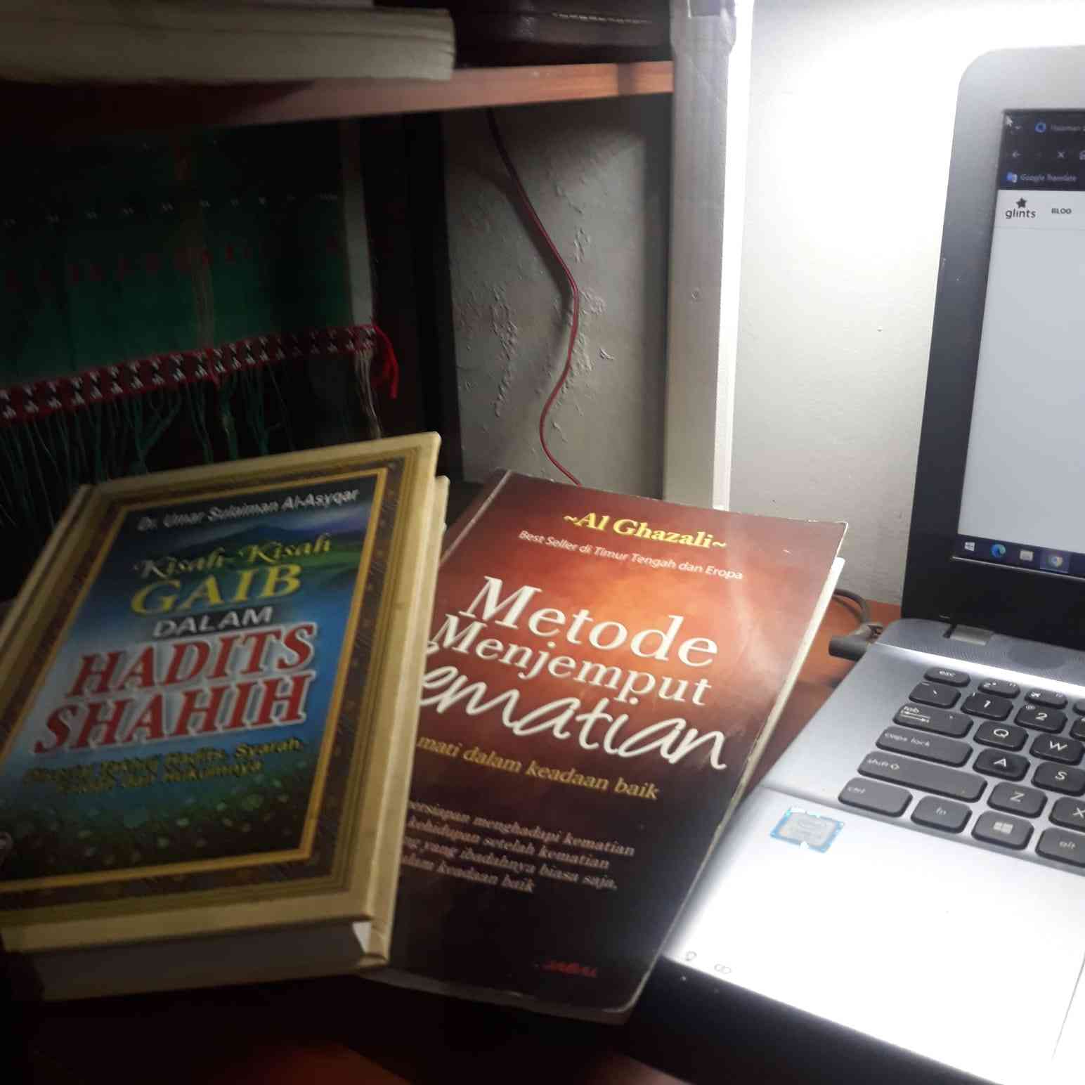 Membaca Buku Saat Berpuasa di Bulan Ramadan