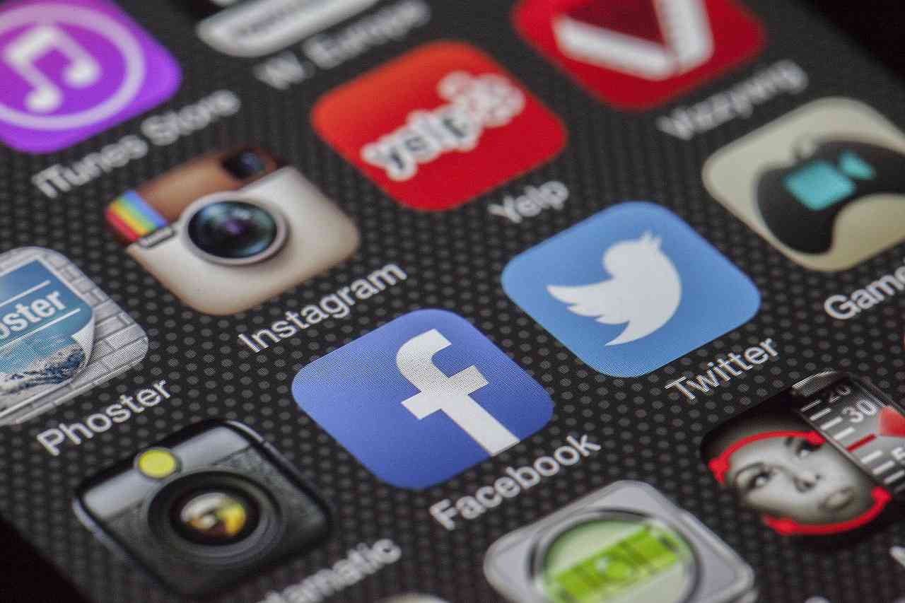Manfaat Meminimalisir Penggunaan Media Sosial Selama Ramadan
