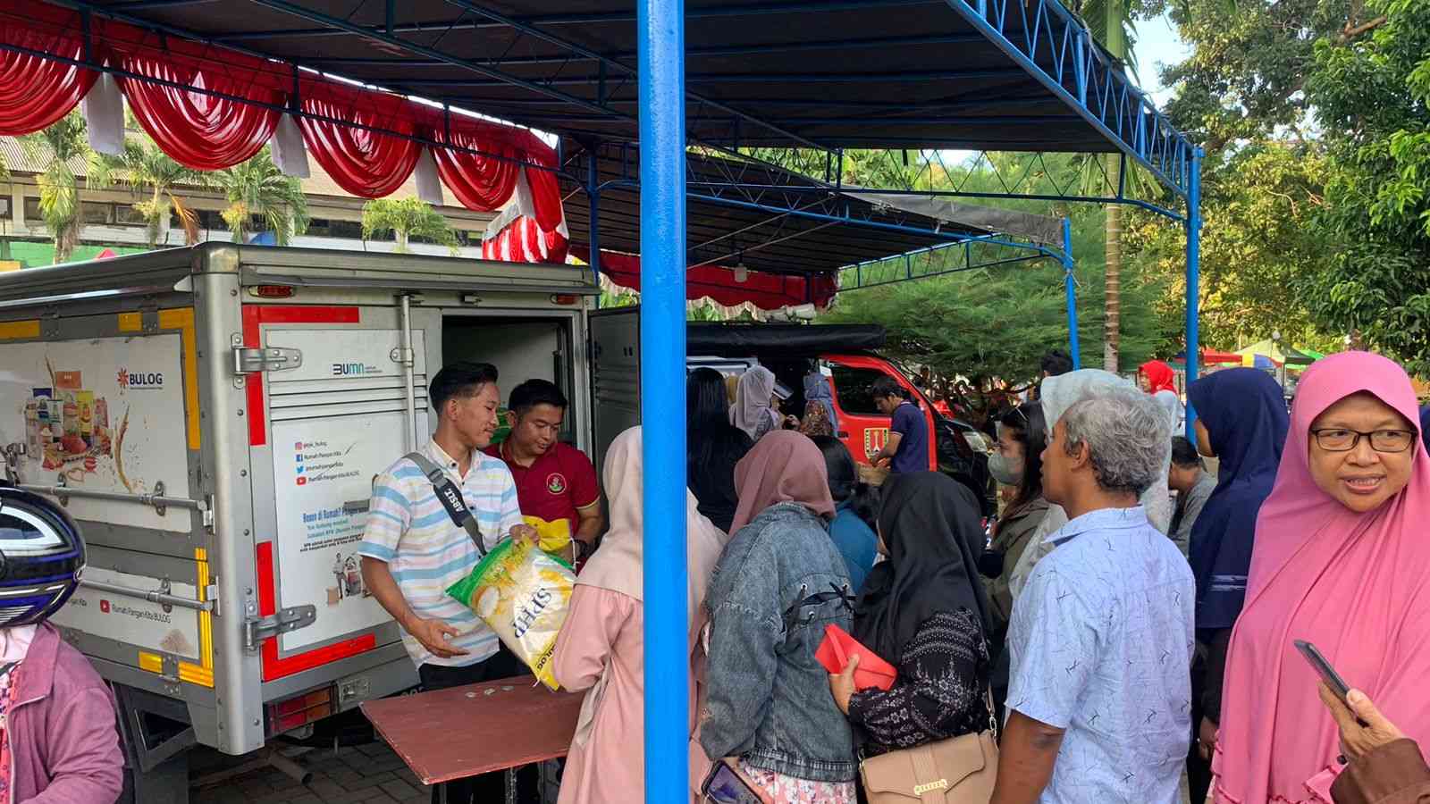 Antisipasi Kenaikan Harga Jelang Idulfitri, Pemkot Semarang Tekan Inflasi dengan Menggelar Kegiatan Pak Rahman di Kecamatan Ngaliyan