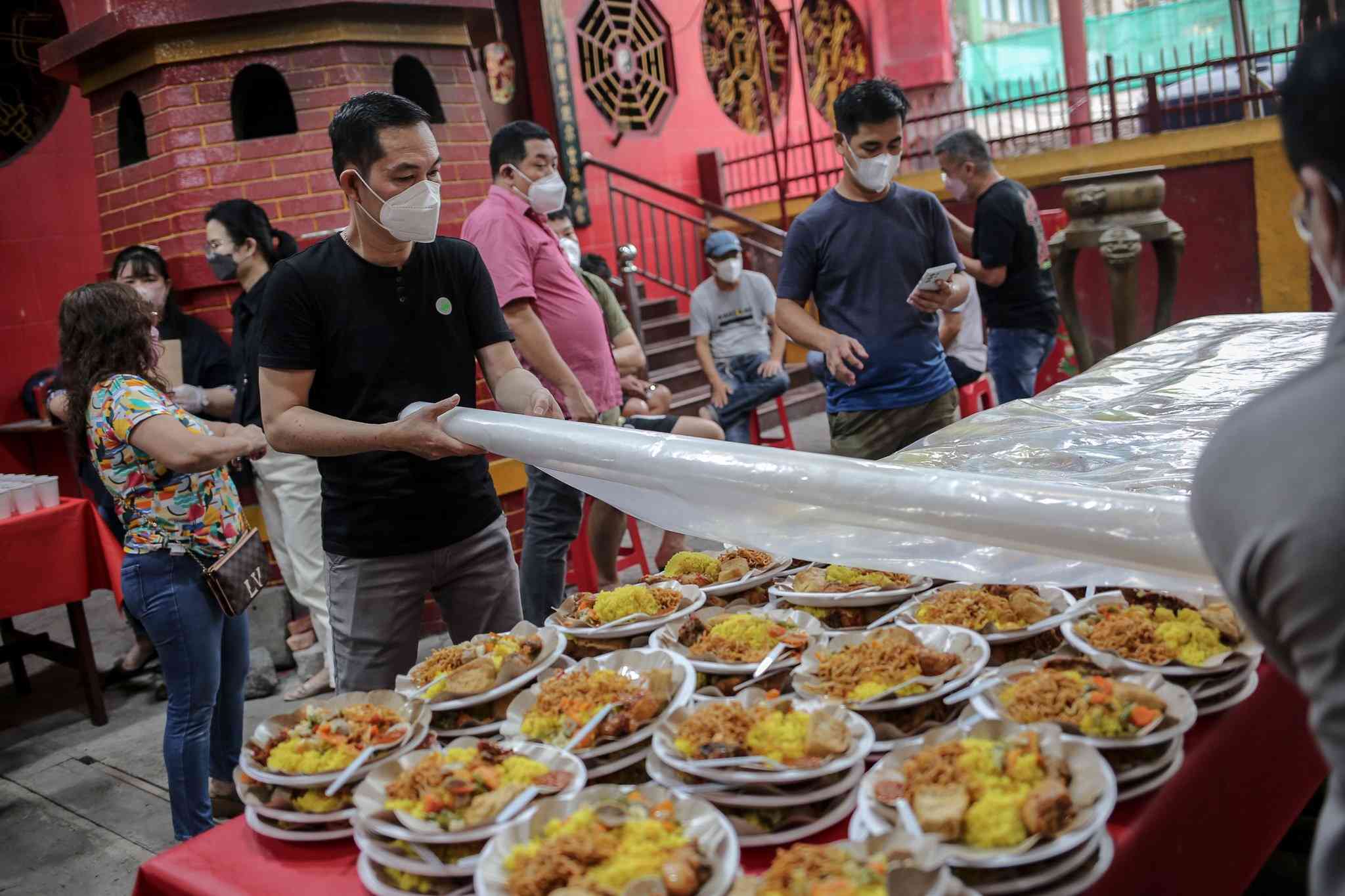 Harmoni di Antara Toleransi: Cerita Berbuka Puasa di Bulan Ramadan