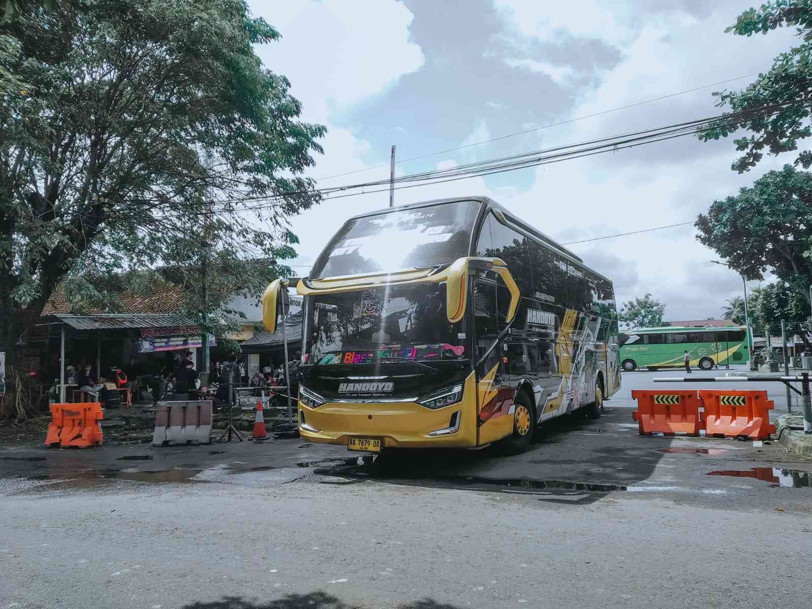 Satu Minggu Menjelang Lebaran, Terminal Jombor Sleman Mulai Dipadati Pemudik