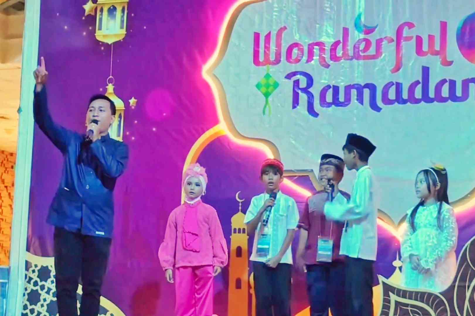 Wonderfull Ramadhan: Berbagi untuk Anak Yatim dan Dhuafa