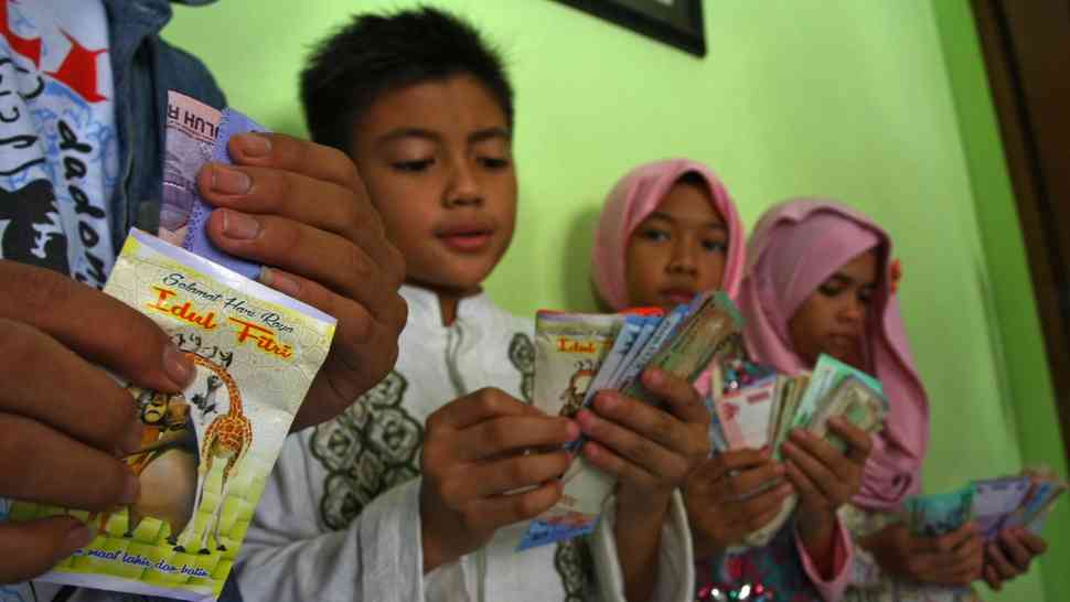 Operasi Amplop: Petualangan Debt Collector Cilik di Hari Raya