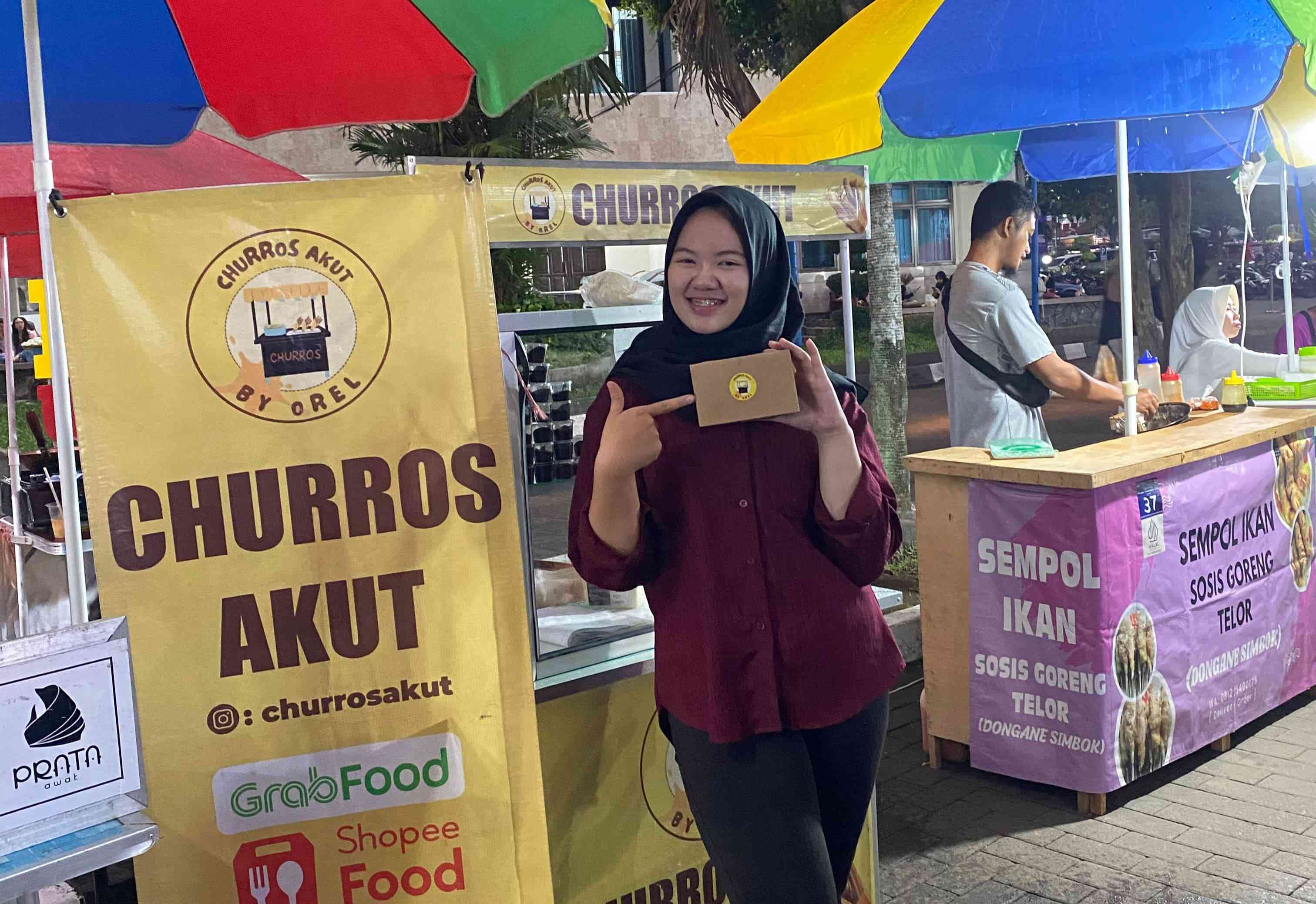 Tumbuhkan Jiwa Kewirausahaan, Mahasiswa UMP Sukses Berjualan di Pasar Ramadan Hingga Raih Omset Puluhan Juta