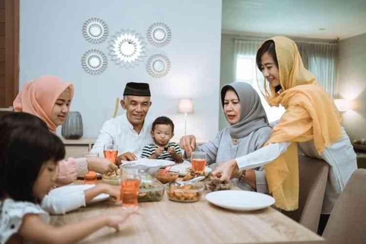 Tips Menjawab Pertanyaan "Kapan Nikah?" Saat Berkumpul di Hari Lebaran bersama Keluarga