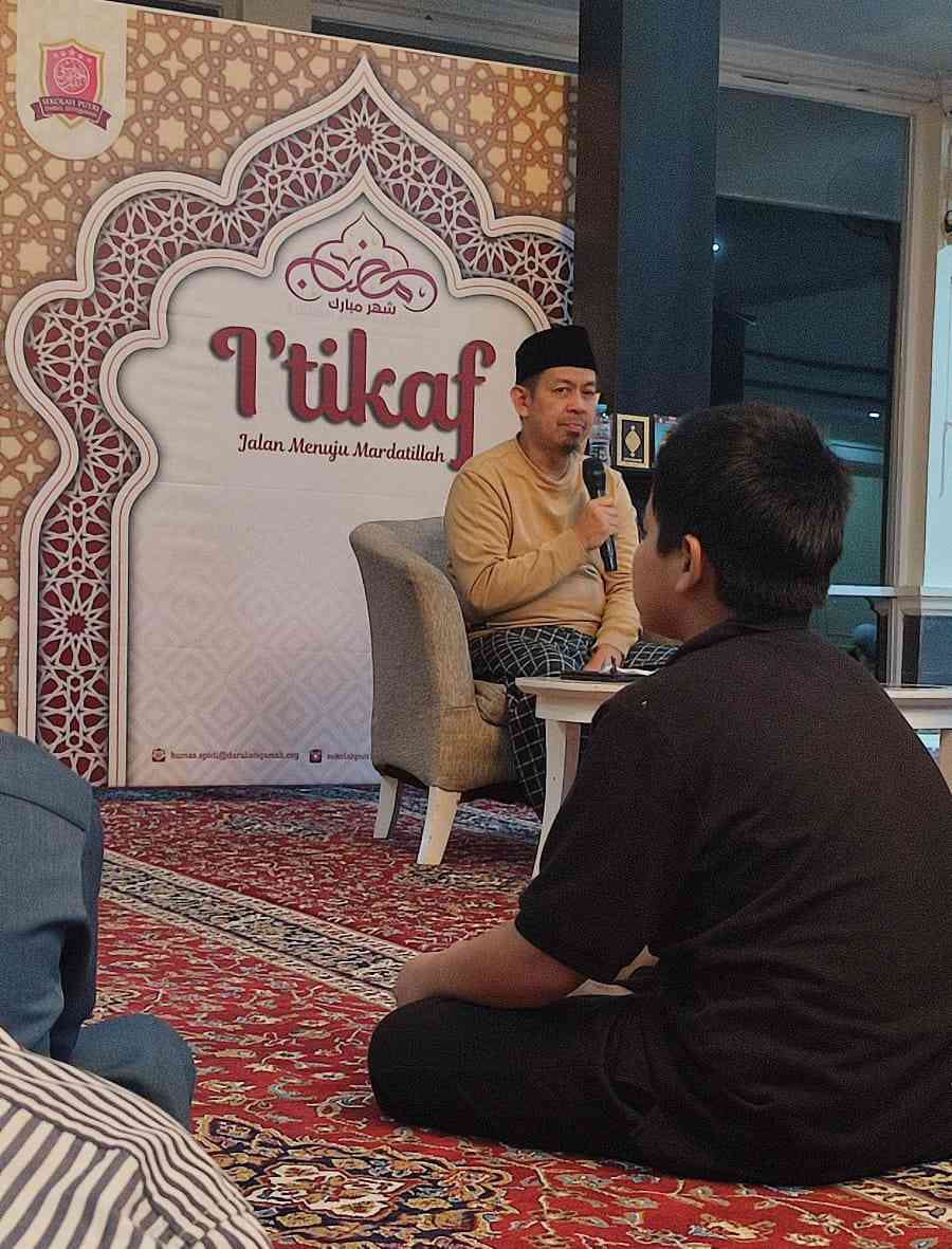 Tak Ada Kata Telat Menghafal Al-Qur'an