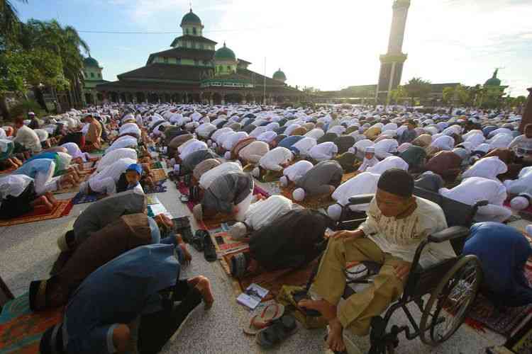 Amalan Sebelum Salat Idul Fitri, Yuk Baca Kembali