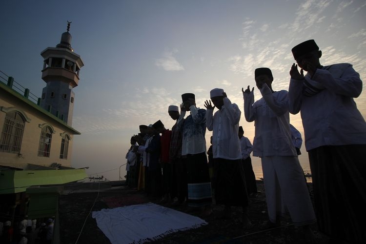 Tapak Langkah Menuju Puncak Kemenangan Idul Fitri