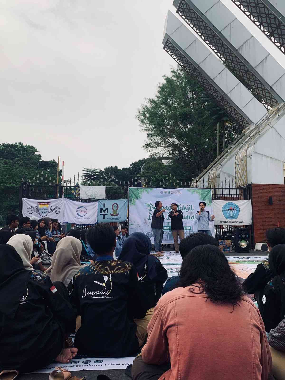 Bukber dan Berbagi Takjil Bersama Mahasiswa Organisasi Daerah Plat G UIN Walisongo Semarang