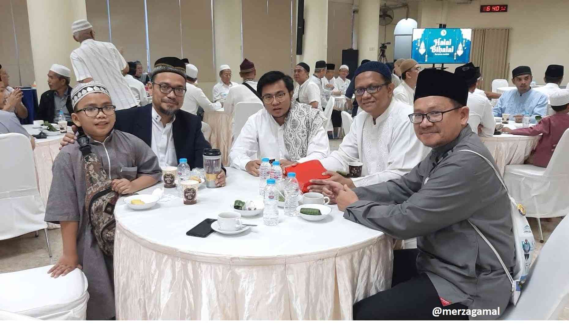 Menghangatkan Suasana Tradisi Silaturrahim Lebaran dengan Permainan Keluarga