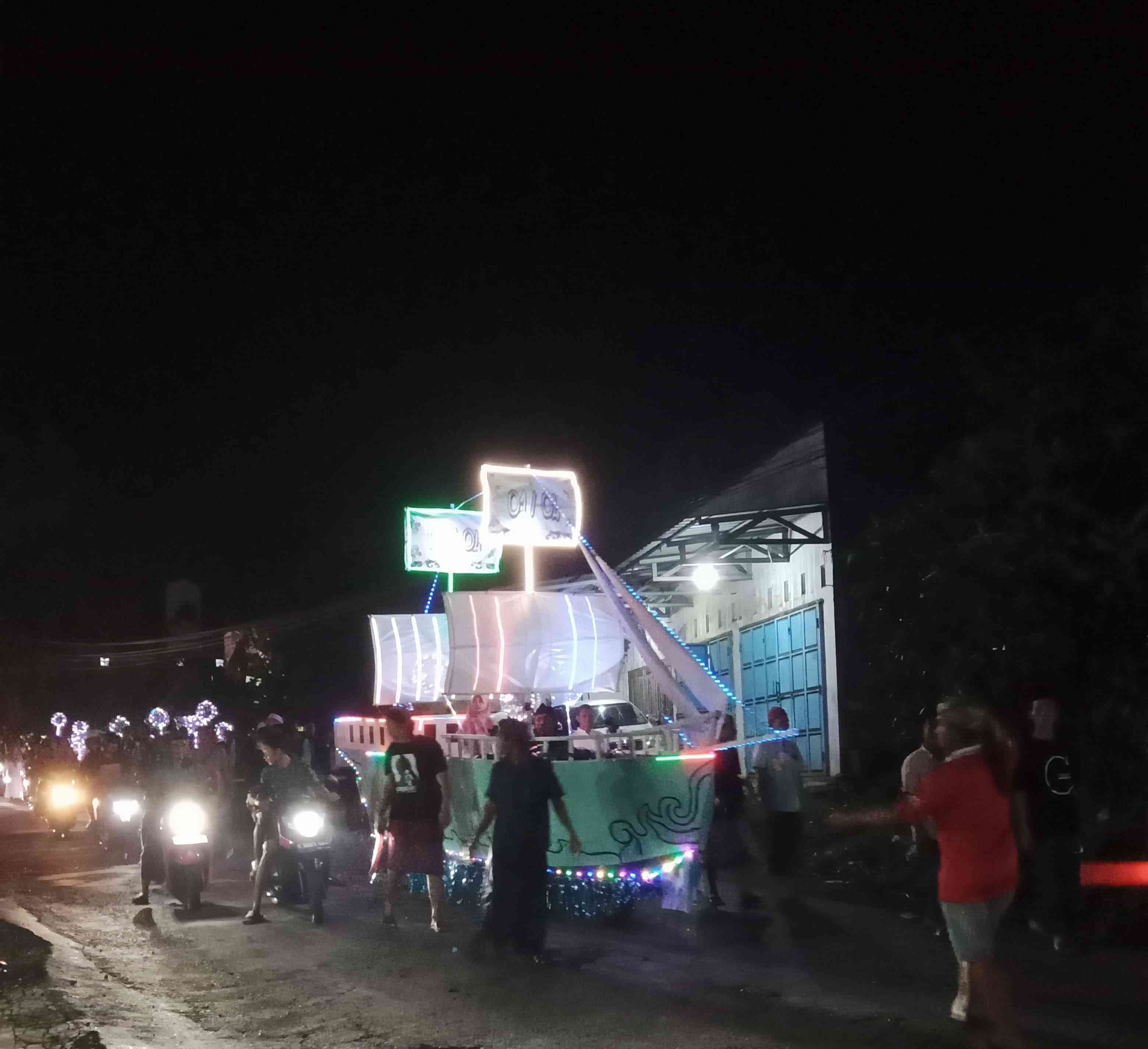 Kecamatan Bangsri, Kabupaten Jepara: Takbir Keliling Berkonsep Spektakuler dengan Hiasi Mobil Bak, Drum Band, dan Balon LED
