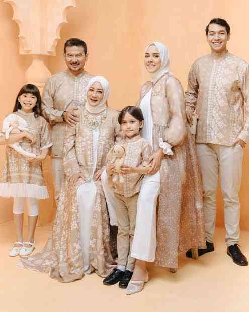 Evolusi Tren Fashion Lebaran, dari Tradisional hingga Modern