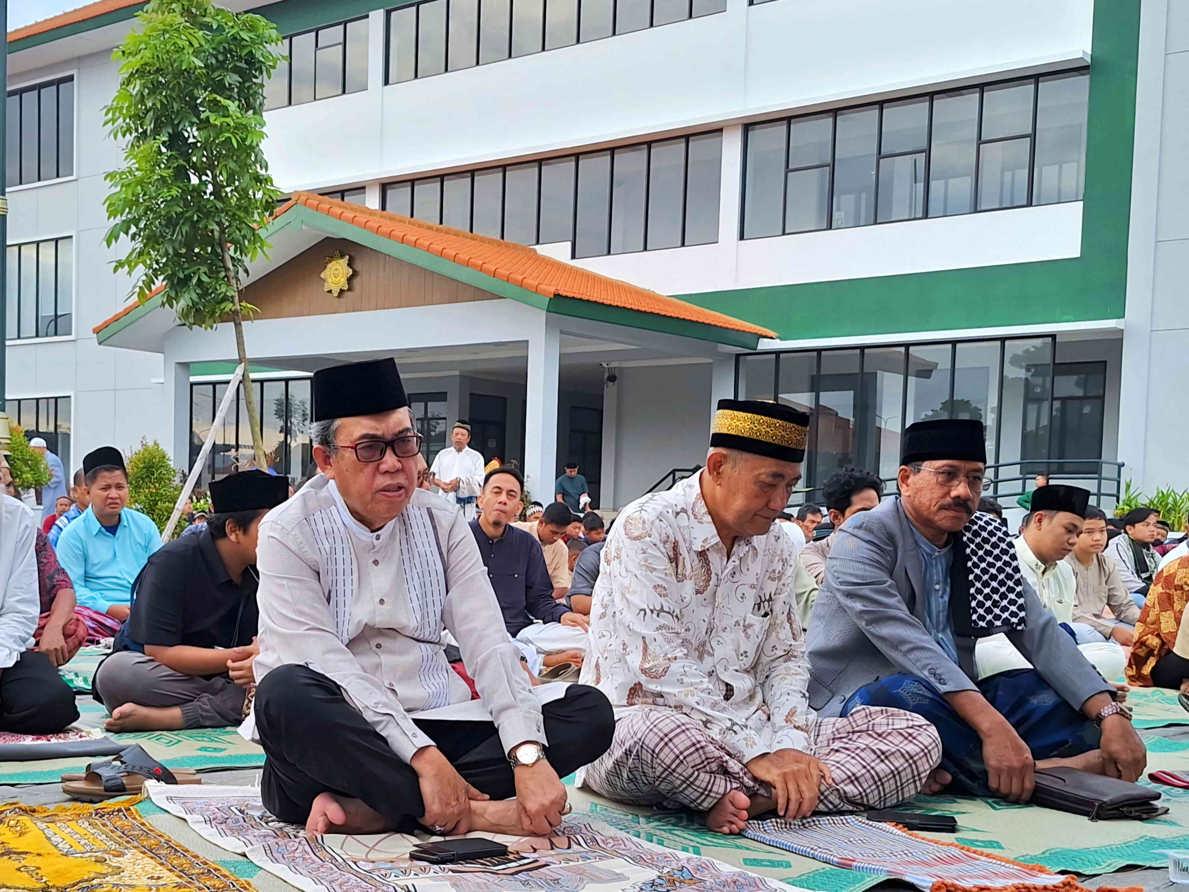 Sholat Idul Fitri di Kampus UWM: Sinergi dengan Masyarakat Banyuraden