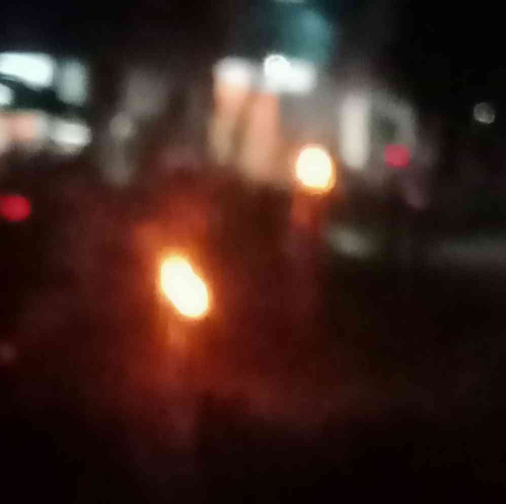 Tradisi Masyarakat "Serawai" Bakar Tempurung Kelapa pada Malam 27 Ramadan, Apa Maknanya?