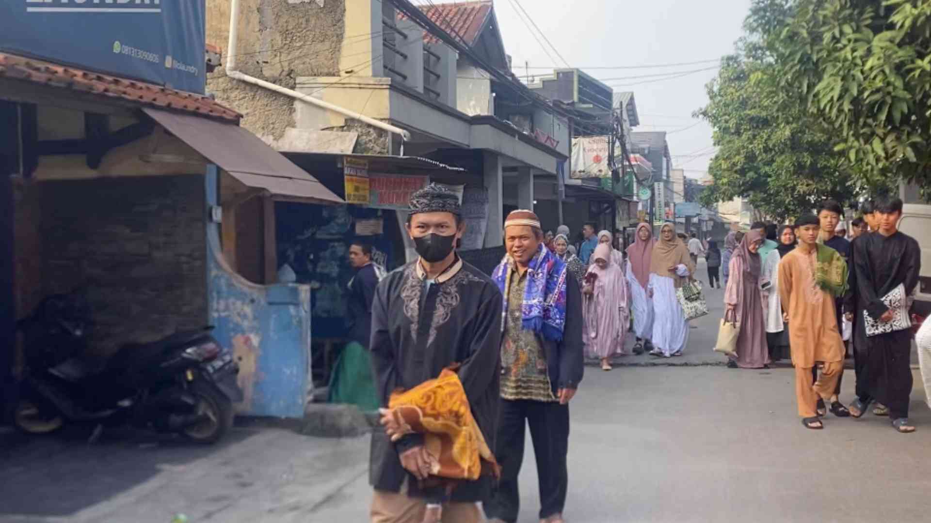 Lebaran Berbeda, Kebahagaian Tetap Sama: Anak Rantu Rayakan Hari Raya bersama Keluarga Melalui Layar