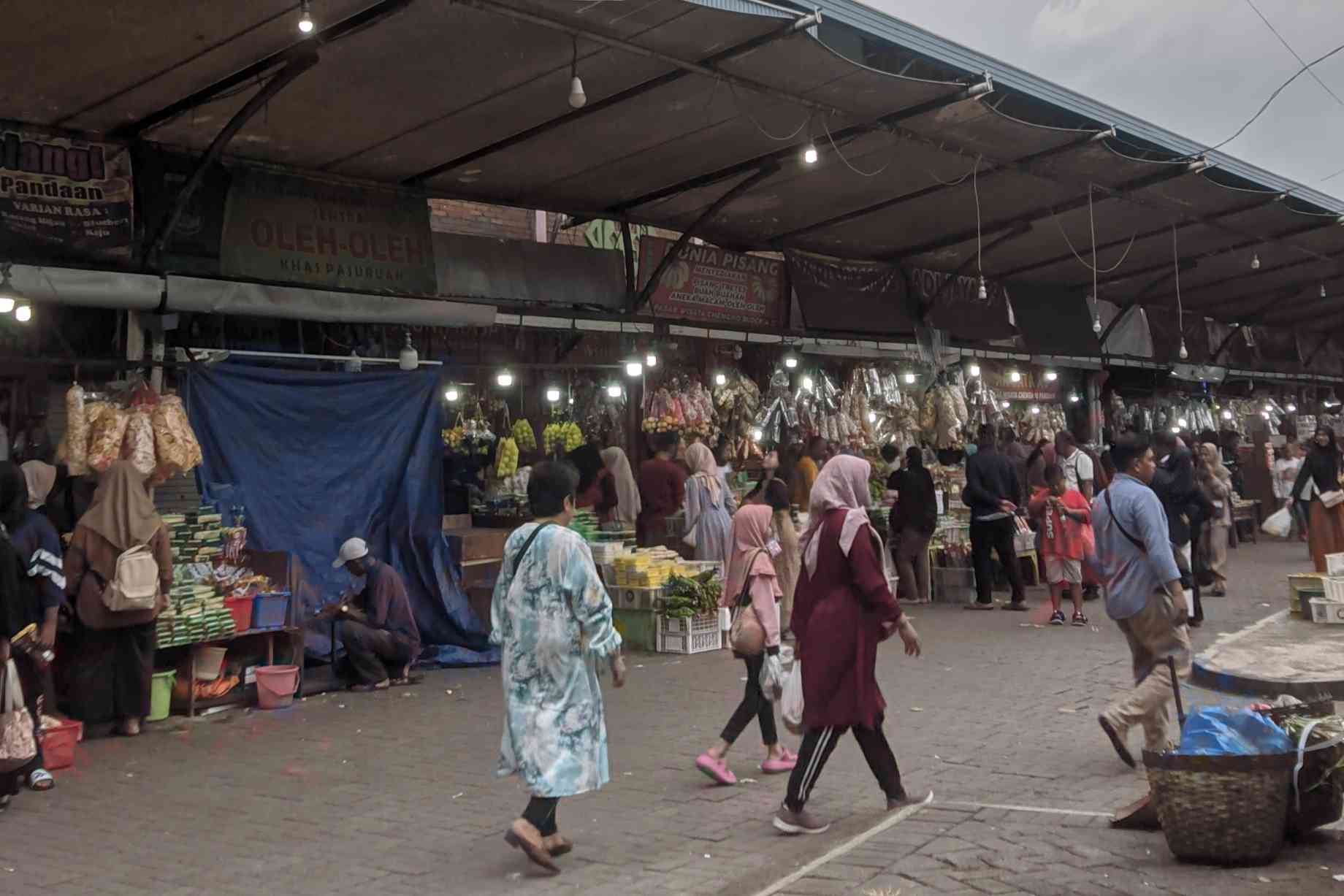 Suasana Masjid Cengho Pandaan Pada Mudik Lebaran 2024