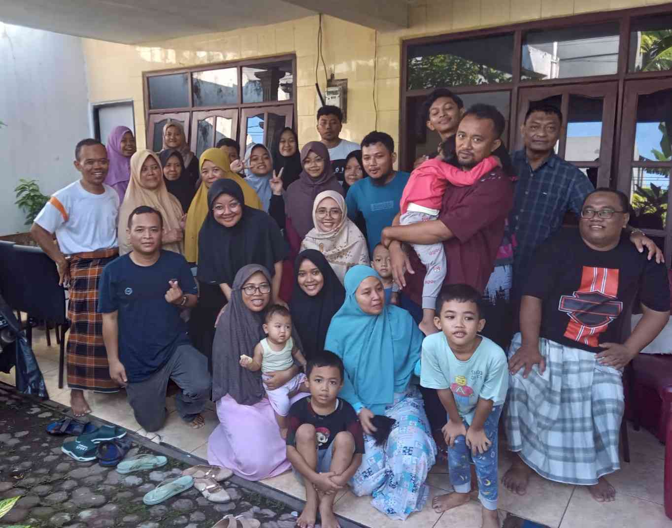 Temu "Trah" Perdana: Awali Rajut Silaturahmi Keluarga Bani Manfaatkan Momen Idul Fitri