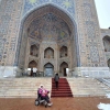 Fasilitas dan Aksesibilitas Non-Permanen dan Mental Kepedulian Uzbek di Registan Square