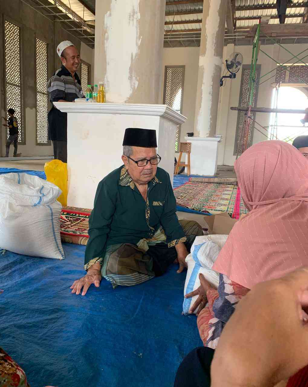 Pembayaran Zakat Fitrah di Mesjid Al-Hidayah Desa Duriaasi, Kacamatan Wonggeduku, Kabupaten Konawe