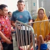 Bocah Penderita Jantung Bocor Dikunjungi Tokoh Tionghoa L. Batu